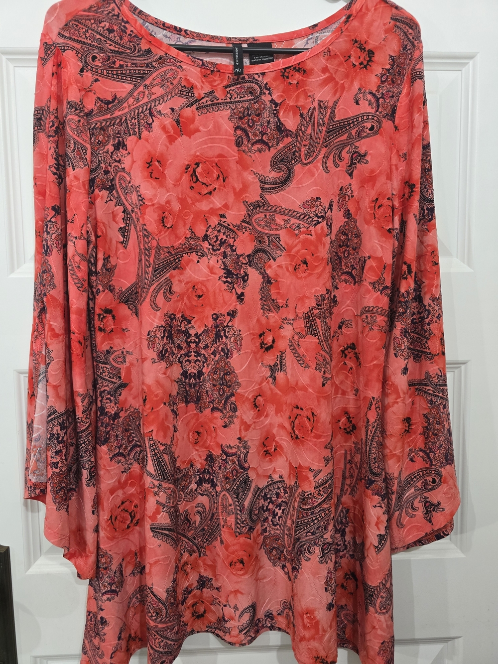 new‎ directions Coral-Red Paisley & Floral Tunic Sz M